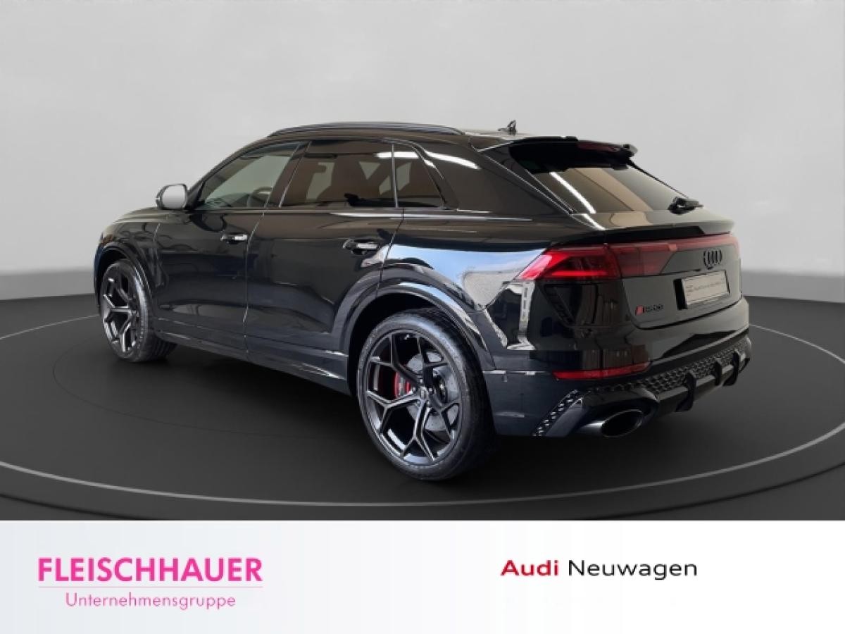 Audi RS Q8 performance quattro tiptronic *SOFORT*AHK*PANO*KERAMIK*HUD*LASER*