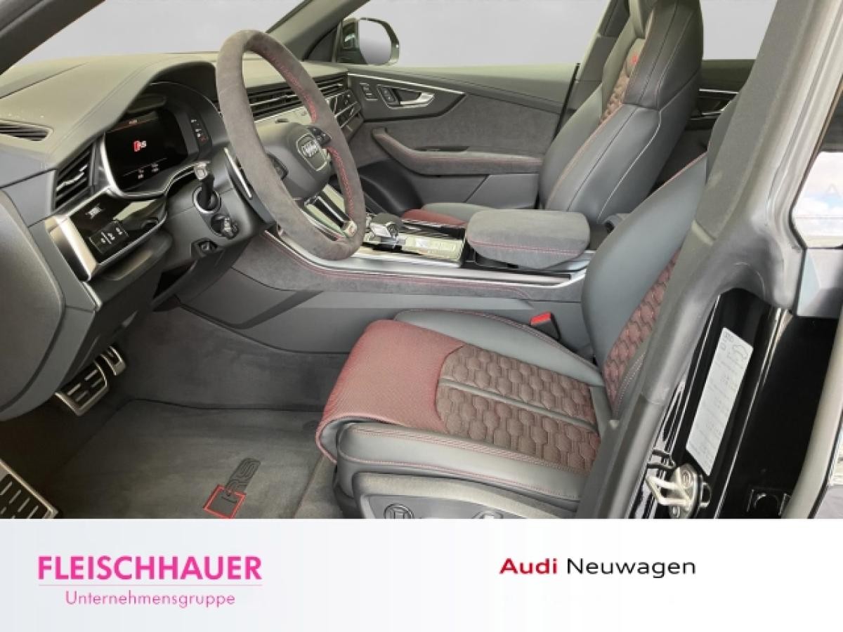 Audi RS Q8 performance quattro tiptronic *SOFORT*AHK*PANO*KERAMIK*HUD*LASER*