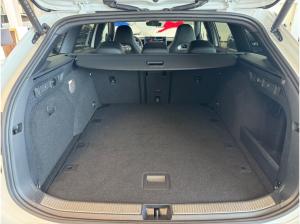 Volkswagen Passat Variant 2.0 TDI R-Line 4M*NAV*360°Kam*AHK*MATRIX*