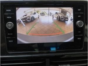 Volkswagen T-Roc 1.5 TSI DSG R-Line BlackStyle NAVI RFK HECKKL.EL. WINTERRÄDER *Geschäftskundenleasing*