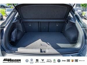 Volkswagen T-Roc Life 1.5 TSI DSG NAVI KAMERA PARK ACC LED APP-CONNECT SITZHZG