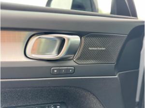 Volvo XC40 B3 DKG PLUS - BLACK EDITION - MJ26 - Sofort lieferbar -