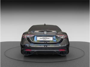 Alfa Romeo Giulia INTENSA 2.0 Turbo 206kW 280 PS AT8-Q4