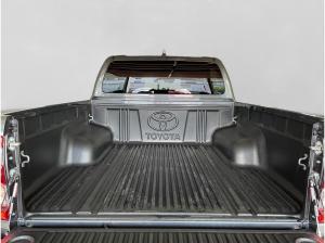 Toyota Hilux Double Cab 2.8 D-4D Invincible 4x4