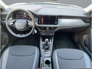 Skoda Scala ESSENCE Anhängerkupplung, Winterpaket