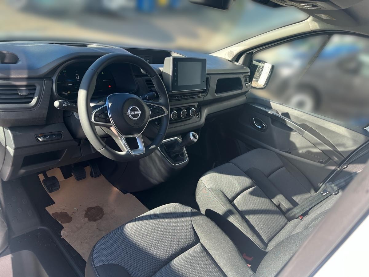 Nissan Primastar 130PS Kastenwagen 270° Hecktüren, Navi, Holzboden