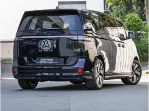 Volkswagen ID.Buzz Pro langer Radstand Motor: 86 kWh Getriebe: 1-Gang-Automatikgetriebe Radstand: 3239 mm LR