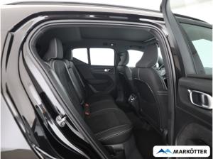 Volvo XC40 Plus Black Edition B3/Panorama/360°CAM/LED