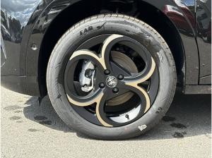 Alfa Romeo Junior 1.2 VGT Q4 Mild-Hybrid Intensa