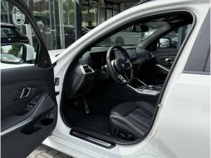 BMW 330 e xDrive Touring M Sportpaket //Pano FACELIFT