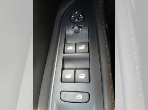 Peugeot 3008 1.2 136 Allure LED+Navi+SHZ+Winterp.+Kam.