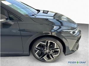 Volkswagen Golf VIII R-Line 1.5 eTSI DSG