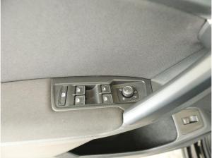 Volkswagen Tiguan 1.5 TSI Active *Pano*LED*RFK*Navi*AppleCar*