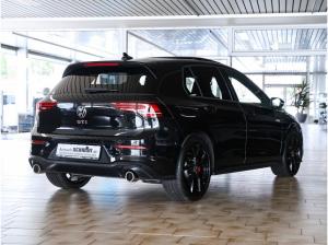 Volkswagen Golf VIII 2,0 TSI DSG GTI ACC DCC Pano R-Kamera LED 19"