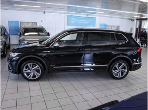 Volkswagen Tiguan Allspace 2,0 TDI DSG R-Line 4Motion ACC Matrix R-Kamera Navi 19"