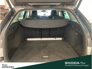 Skoda Octavia Combi SELECTION TDI DSG SMARTLINK LED EINPARKHILFE HEAD-UP