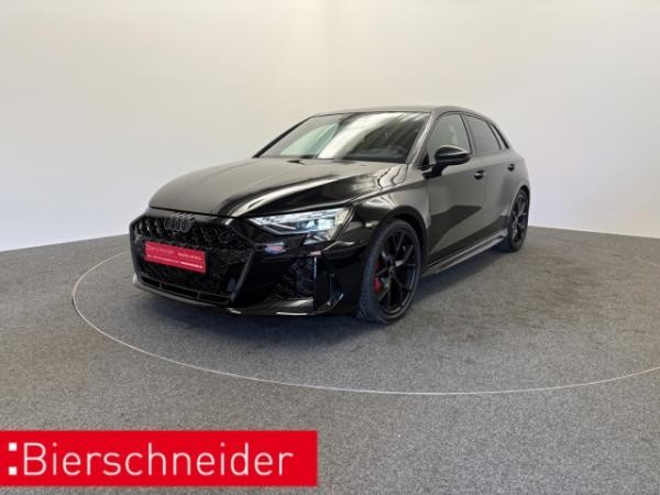 Audi RS3 Sportback GARANTIE EA8 PANO HEADUP SONOS 280KMH MATRIX NAVI LEDER KEYLESS PDC+KAMERA