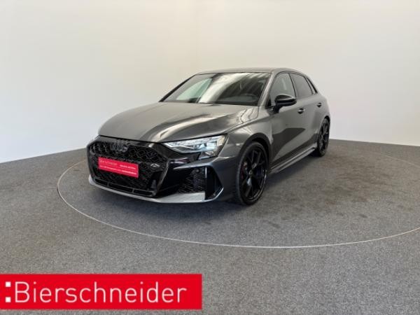 Audi RS3 Sportback GARANTIE EA8 PANO HEADUP SONOS 280KMH MATRIX ACC LEDER KEYLESS PDC+KAMERA