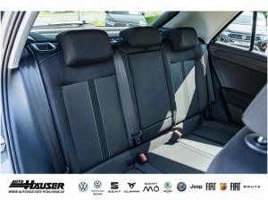 Volkswagen T-Roc Life 1.5 TSI DSG NAVI KAMERA PARK ACC LED APP-CONNECT SITZHZG