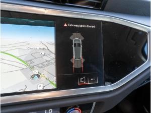 Audi Q3 S line 35TFSI Stro Navi LED AHK Optik Schwarz // SOFORT VERFÜGBAR!!!