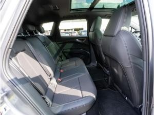 Audi Q4 e-tron 35 S line Navi Matrix AHK PANO HUD ACC // SOFORT VERFÜGBAR!!