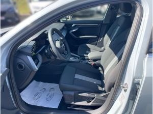 Audi A3 Limousine 30 TFSI S-tronic / Navi+, AHK, RFK