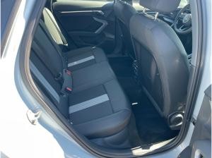Audi A3 Limousine 30 TFSI S-tronic / Navi+, AHK, RFK
