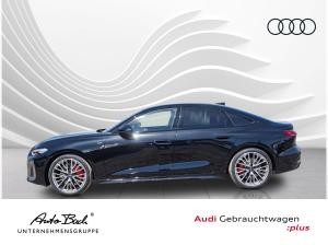 Audi A5 Limousine e-hybrid qu LED Massagesitze Panorama ACC Navi