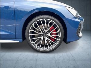 Audi S3 Limousine Akrapovic/Pano/sonos/Matrix/HuD/Kam