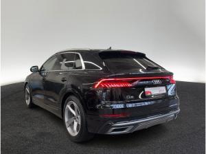 Audi Q8 S line 55 TFSI quattro Pano Matrix AHK B&O Kamera