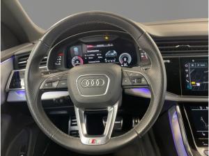 Audi Q8 S line 55 TFSI quattro Pano Matrix AHK B&O Kamera