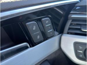 Audi A4 Avant 35 TDI S-tronic S line LED Virtual Cockpit Navi ACC AHK