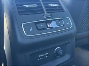 Audi A4 Avant 35 TDI S-tronic S line LED Virtual Cockpit Navi ACC AHK