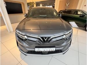 VinFast VF8 AWD Plus