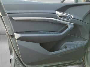 Audi Q8 e-tron 55 quattro advanced *HUD*