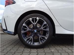 BMW 118 d M Sport EU6e Sportpaket AD AHK-abnehmbar Navi Digitales Cockpit Soundsystem HarmanKardon