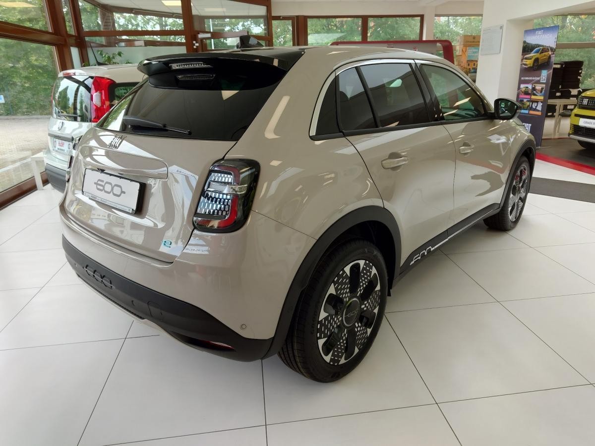 Fiat 600e 600e La Prima | inkl. Wallbox | Raum München/FFB/Augsburg | NUR Abholung vor Ort möglich!