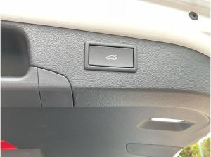 Volkswagen Passat Var. Elegance 2.0 TDI DSG