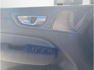 Volvo XC60 T8 Ultra Black Edition