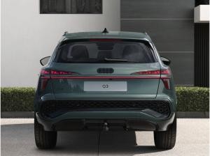 Audi Q3 SUV TFSI 110 kW S tr. *AHK/KLIMA/MATRIX/PANO/TECH/20"*