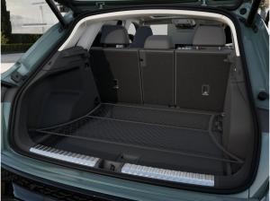 Audi Q3 SUV TFSI 110 kW S tr. *AHK/KLIMA/MATRIX/PANO/TECH/20"*