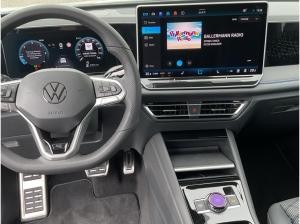 Volkswagen Tiguan 2.0 TDI SCR R-Line 4MOTION DSG Massages.