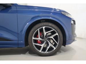 Audi SQ6 e-tron edition one blue B&O*Panorama*Matrix-LED