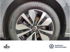 Volkswagen Golf VIII Life GOAL 1.5 TSI LED+RearView+ACC