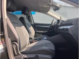 Volkswagen Golf VIII Goal 1.5 TSI DSG / LED, ACC, AHK, RFK