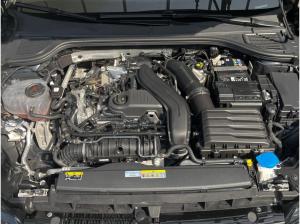 Volkswagen Golf VIII 1.5 TSI Life AHK Navi Sitzhzg