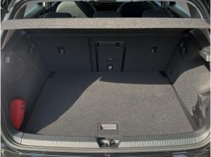 Volkswagen Golf VIII 1.5 TSI Life AHK Navi Sitzhzg
