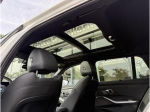 BMW 330 e xDrive Touring M Sportpaket //Pano FACELIFT