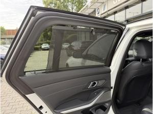 BMW 330 e xDrive Touring M Sportpaket //Pano FACELIFT