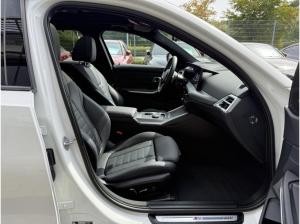 BMW 330 e xDrive Touring M Sportpaket //Pano FACELIFT